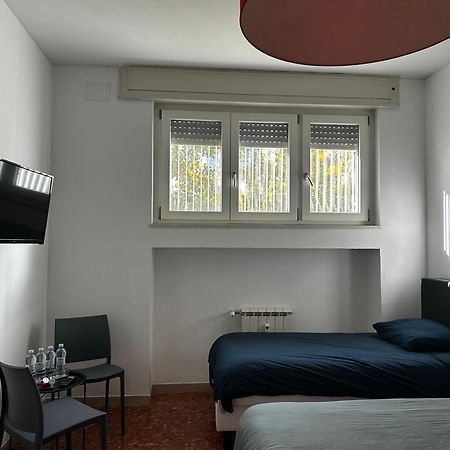 Bam Bam Tiburtina Guesthouse Rom Exterior foto