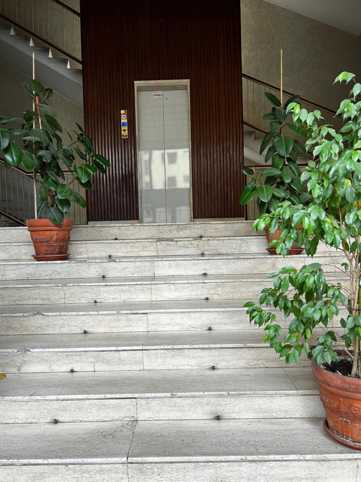 Bam Bam Tiburtina Guesthouse Rom Exterior foto