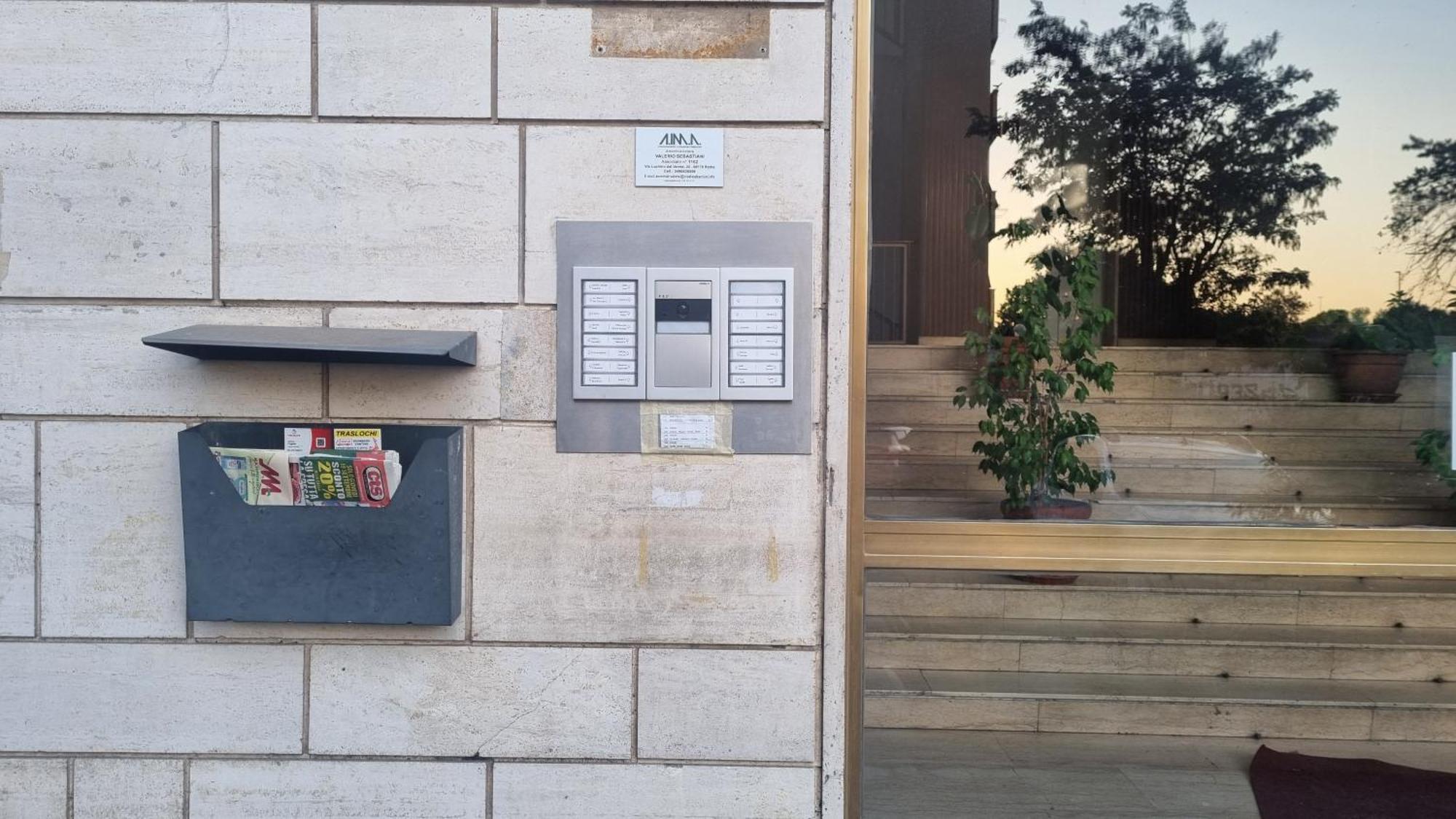 Bam Bam Tiburtina Guesthouse Rom Exterior foto